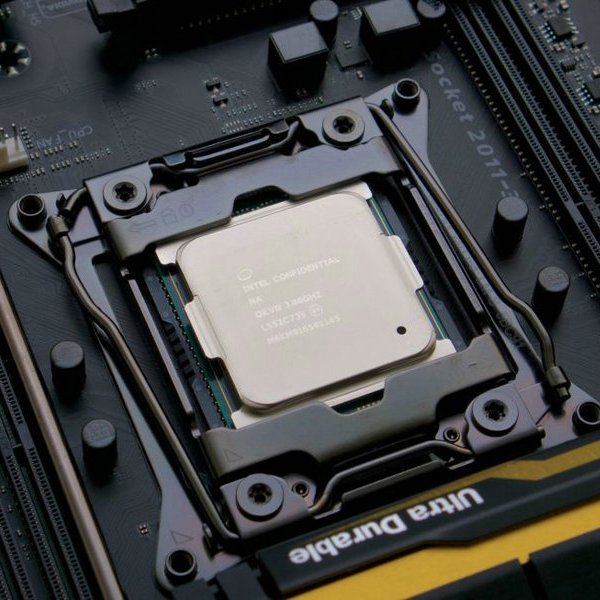Intel,PC,компьютер,суперкомпьютер,процессор, Intel Core i7-6950X Extreme Edition: на выставке Computex-2016 представили 10-ядерный процессор