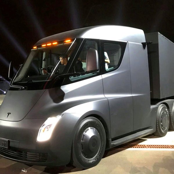 Tesla, автомобиль, беспилотник, Семи пядей во лбу: электрический грузовик с автопилотом Tesla Semi Truck 